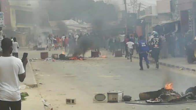  Paix et stabilité au Sénégal : Le CUDIS condamne les violences politiques et propose le « JUBOO »