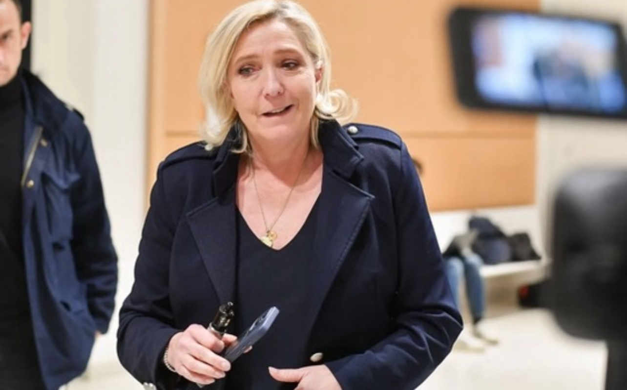 Procès du RN: cinq ans de prison et une peine d’inéligibilité requis à l’encontre de Marine Le Pen