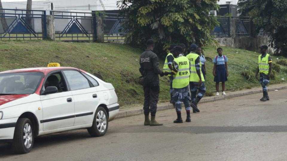 Afrique du Sud: trois anciens policiers jugés pour le meurtre d'un militant contre l'apartheid