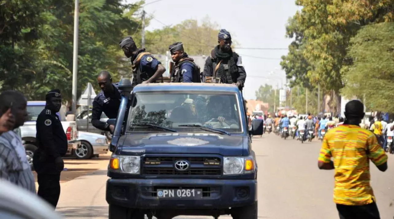 Burkina Faso: gel des biens d'une centaine de personnes accusées de participation à des actes terroristes