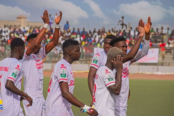 Ligue 2 : le Stade de Mbour s'illustre, NGB marque le pas, Amitié FC dans le dur