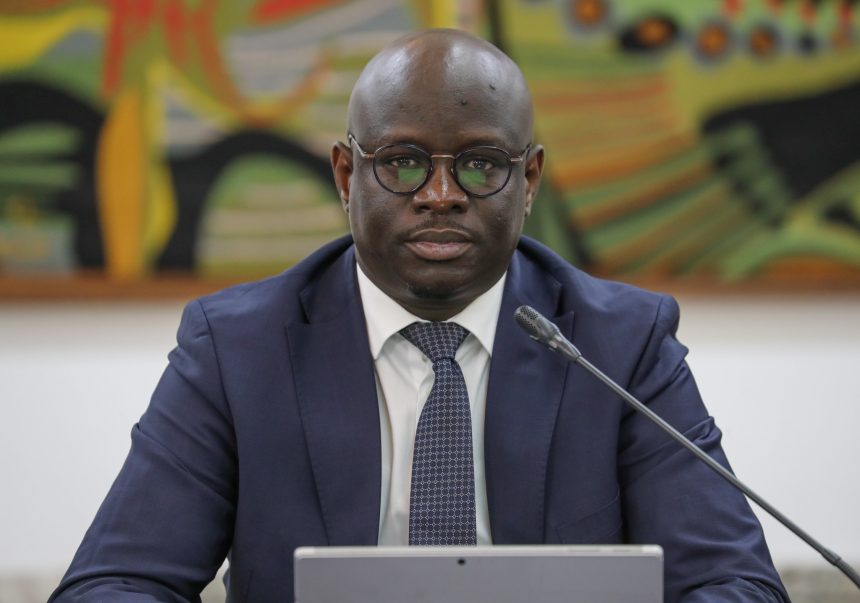 Dette publique du Sénégal : une hausse de 15 % prévue en 2024 (Rapport)