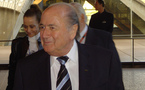 Le Mondial 2010 aura bel et bien lieu en Afrique du Sud, assure Sepp Blatter