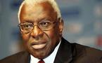 Dévolution du pouvoir au Sénégal : Lamine Diack doute de la faisabilité