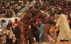 REPORTAGE VIDEOS &amp; PHOTOS-LUTTE: Modou Lo vs Lac de Guiers 2: Les temps forts