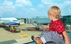 Insolite ou insouciance ? une mère oublie son enfant à l’aéroport…