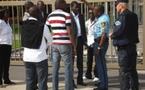 La diaspora à l’assaut du Consulat du Sénégal à Bordeaux pour descendre Wade