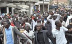 Les étudiants de l’UCAD déversent leur colère devant l’ambassade de France qui a refusé le visa à leur professeur Oumar Sankharé