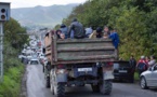 Haut-Karabakh: un flot d'habitants de l'enclave sur les routes en direction de l'Arménie