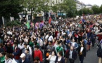 Des milliers de manifestants contre l’extrême droite en France