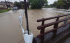 Au Japon, le typhon meurtrier Shanshan fait craindre inondations et glissements de terrain