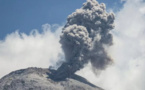 Une éruption volcanique dans l'est de l'Indonésie fait une dizaine de morts