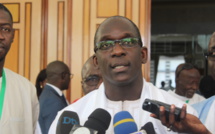 Médicaments contrefaits: Macky arme Abdoulaye Diouf Sarr 