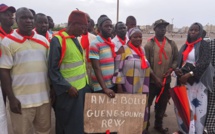 Les déguerpis du stade Léopold Sédar Senghor décident de quitter le pays