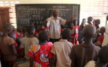 À Bangui, M. Marcel, l'enseignant des enfants des rues