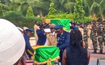 Vive émotion à la levée de corps des 3 soldats morts en Centrafrique 