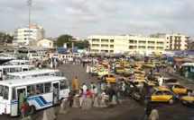 REPORTAGE à Pétersen: conducteurs de bus Tata, clients et gargotiers appliquent à la lettre les mesures d"hygiène contre le coronavirus