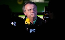 Brésil: l'ex-président Bolsonaro soupçonné de «participation active» à un projet de coup d'État